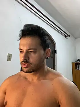 Snapshot of Lucasfit24 chatting on 03.17.25 Lucasfit24 online show from 03.17.25