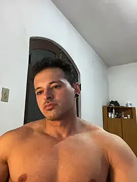 Snapshot of Lucasfit24 chatting on 03.20.25 Lucasfit24 online show from 03.20.25