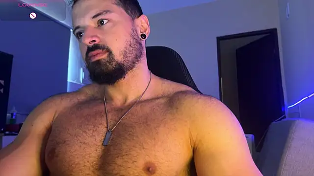 Snapshot of Lucasfit24 chatting on 12.01.25 Lucasfit24 online show from 12.01.25