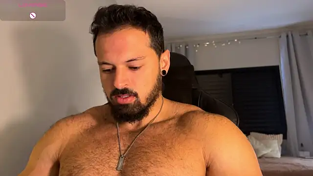 Snapshot of Lucasfit24 chatting on 12.14.25 Lucasfit24 online show from 12.14.25