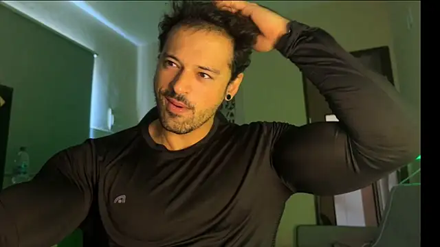 Snapshot of Lucasfit24 chatting on 04.16.26 Lucasfit24 online show from 04.16.26