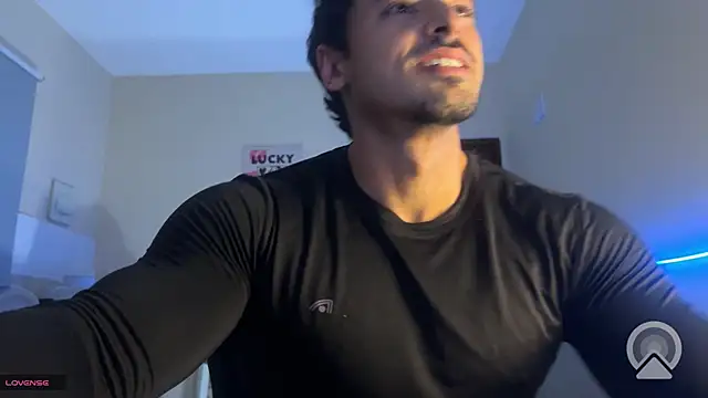 Snapshot of Lucasfit24 chatting on 05.09.26 Lucasfit24 online show from 05.09.26