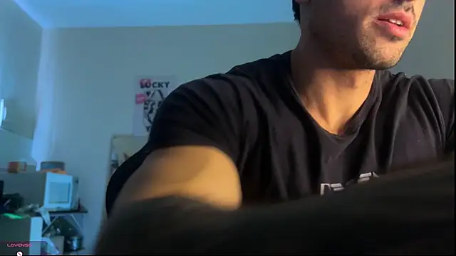Snapshot of Lucasfit24 chatting on 05.28.26 Lucasfit24 online show from 05.28.26