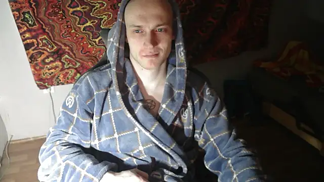 Snapshot of johnny_positive chatting on 11.10.25 johnny positive online show from 11.10.25