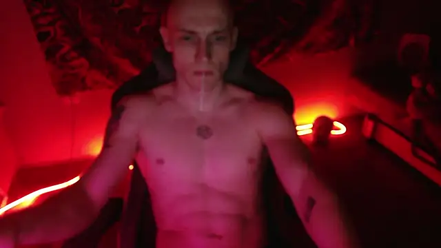 Snapshot of johnny_positive chatting on 11.14.25 johnny positive online show from 11.14.25