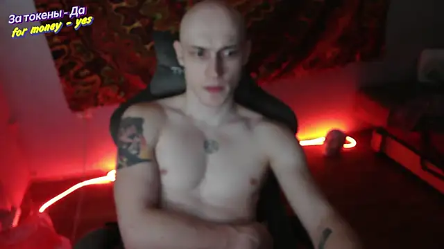 Snapshot of johnny_positive chatting on 11.24.25 johnny positive online show from 11.24.25