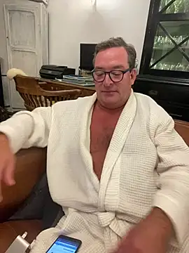 MountJohnXL online show from 04.12.26