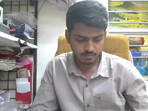 cute modell online show from 12.19.25