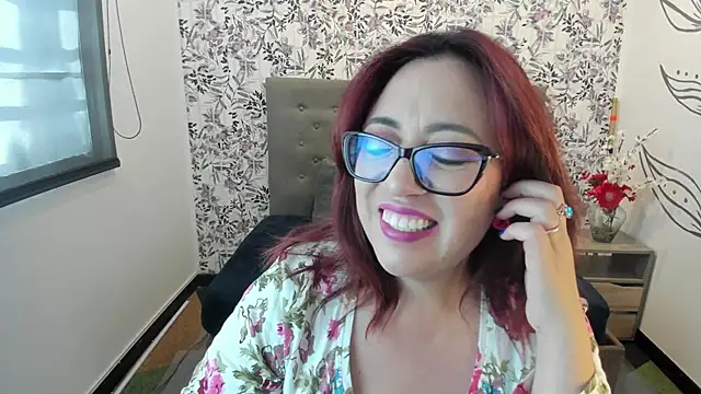 Victoria Adamns online show from 02.26.25