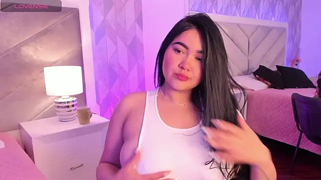 Snapshot of Sara__collins__ chatting on 01.25.25 Sara collins online show from 01.25.25