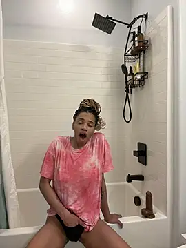 Snapshot of goddesskash chatting on 02.26.25 goddesskash online show from 02.26.25