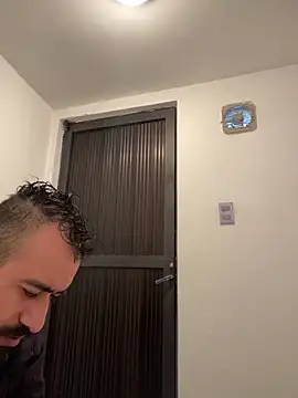 leonardohot1987 online show from 01.15.25