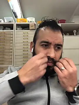 leonardohot1987 online show from 01.30.25