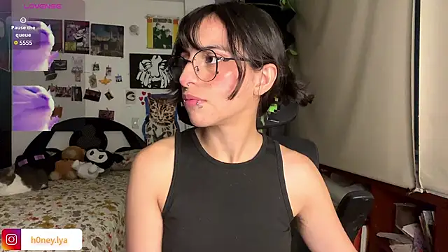 B0nnie H0ney online show from 04.23.26