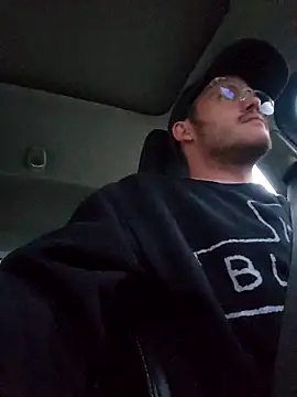 Snapshot of SoxxyNsh chatting on 12.21.25 SoxxyNsh online show from 12.21.25