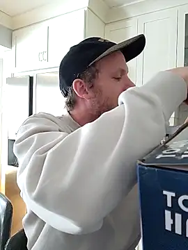 Snapshot of SoxxyNsh chatting on 02.23.26 SoxxyNsh online show from 02.23.26