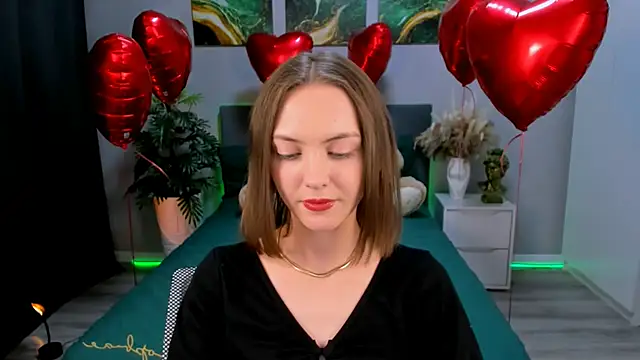 Snapshot of JesssWalker chatting on 02.15.25 JesssWalker online show from 02.15.25