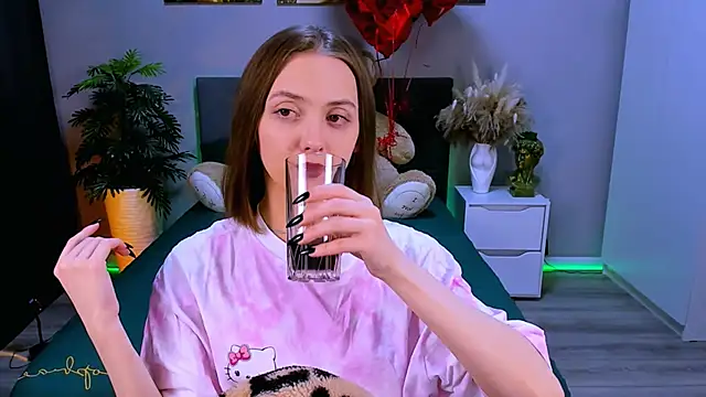 Snapshot of JesssWalker chatting on 03.22.25 JesssWalker online show from 03.22.25