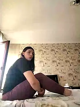 Rosanna Rennie online show from 03.11.25