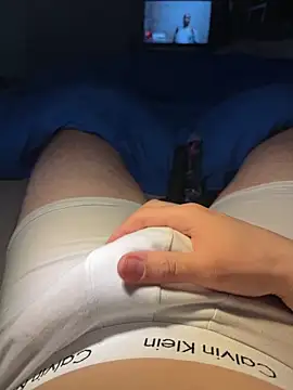 Snapshot of GastonBig chatting on 02.15.26 GastonBig online show from 02.15.26