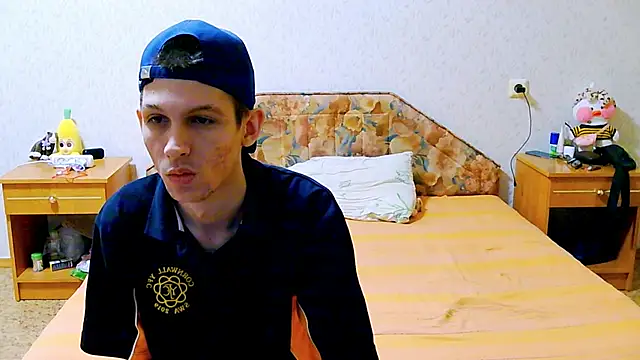 Snapshot of Lester_Broo chatting on 03.04.25 Lester Broo online show from 03.04.25