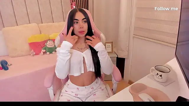 Snapshot of tamy_xoo chatting on 07.19.26 tamy xoo online show from 07.19.26