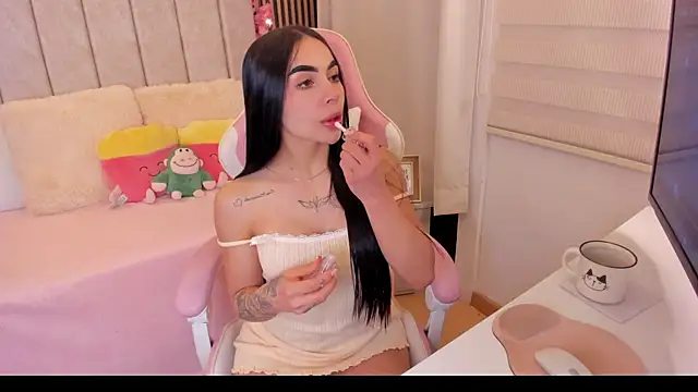 Snapshot of tamy_xoo chatting on 07.23.26 tamy xoo online show from 07.23.26