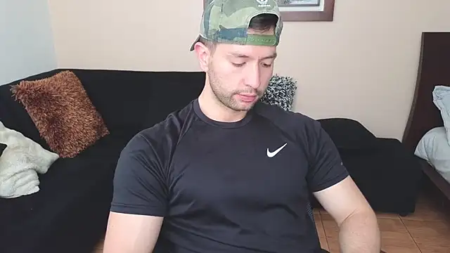 Snapshot of hairyncuteass chatting on 02.21.25 hairyncuteass online show from 02.21.25