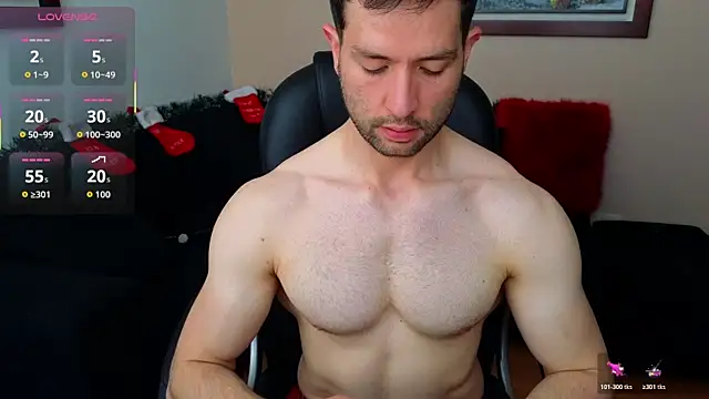 Snapshot of hairyncuteass chatting on 11.10.25 hairyncuteass online show from 11.10.25