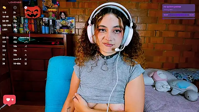 Annycolin  online show from 10.17.25