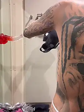 Snapshot of Black_sweet_Rose chatting on 02.01.25 Black sweet Rose online show from 02.01.25