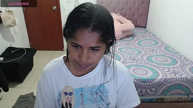 Snapshot of july-feria chatting on 01.12.25 july-feria online show from 01.12.25