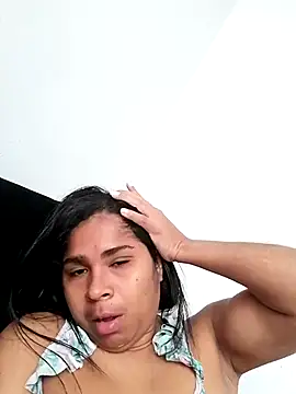 Snapshot of july-feria chatting on 03.18.25 july-feria online show from 03.18.25