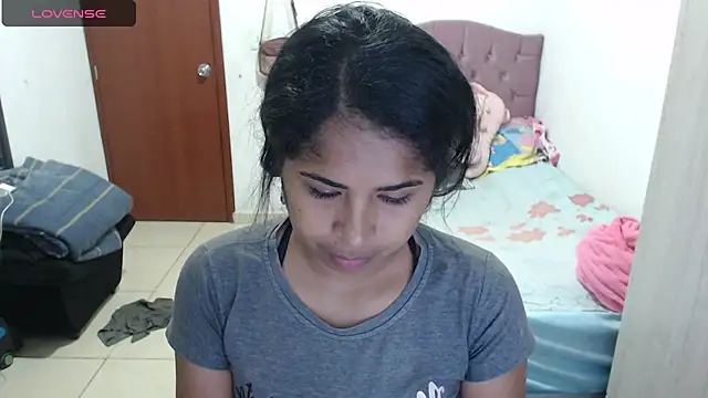 Snapshot of july-feria chatting on 10.07.25 july-feria online show from 10.07.25