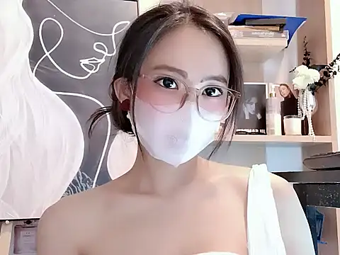 Snapshot of Lush-Office chatting on 11.26.25 Lush-Office online show from 11.26.25