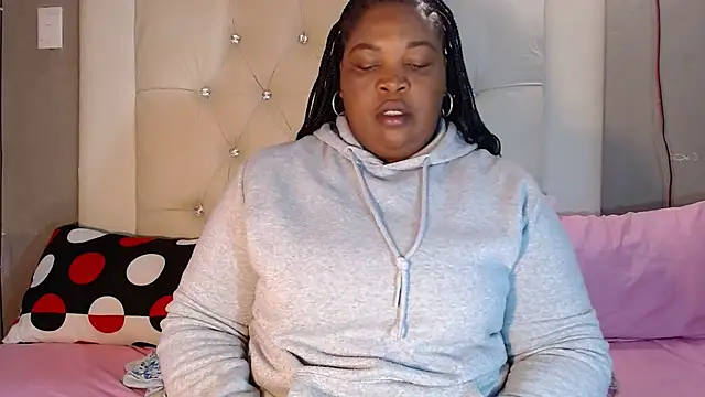 Snapshot of omalicha98 chatting on 04.20.26 omalicha98 online show from 04.20.26