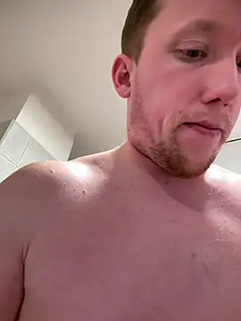 Snapshot of Sklavesucht2025 chatting on 02.11.25 Sklavesucht2025 online show from 02.11.25