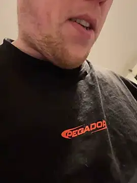 Snapshot of Sklavesucht2025 chatting on 02.15.25 Sklavesucht2025 online show from 02.15.25