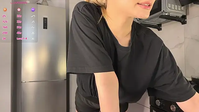 dontouchmyass online show from 11.15.25