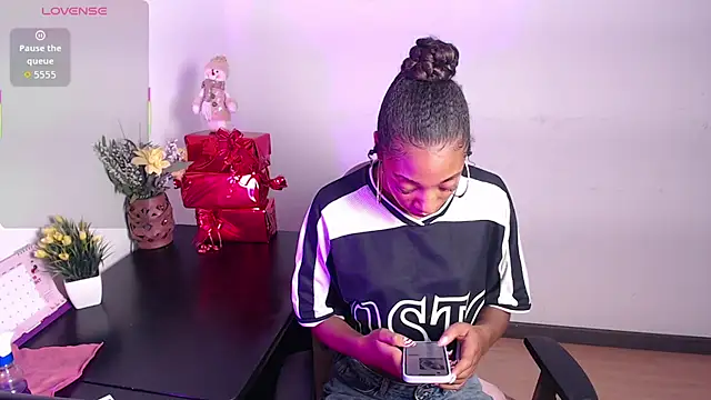 esmeralda-bk online show from 12.18.25