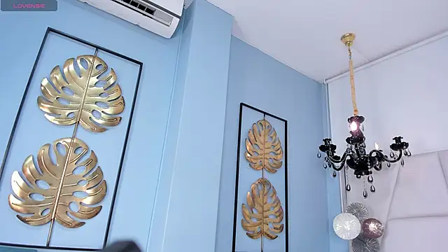 Snapshot of Aitana_Hilton_ chatting on 10.06.25 Aitana Hilton online show from 10.06.25