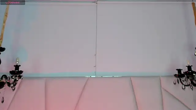 Snapshot of Aitana_Hilton_ chatting on 11.27.25 Aitana Hilton online show from 11.27.25