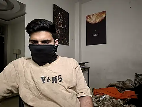 yourtypeonly5 online show from 02.15.25