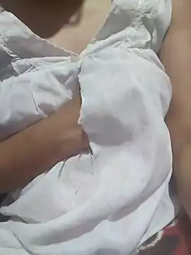 Snapshot of nikkibenza chatting on 01.18.25 nikkibenza online show from 01.18.25