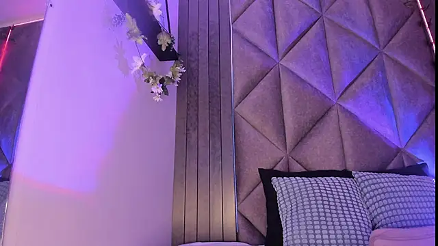 SabrinaSpell  online show from 10.19.25