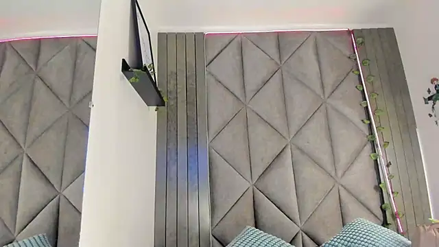 SabrinaSpell  online show from 12.14.25