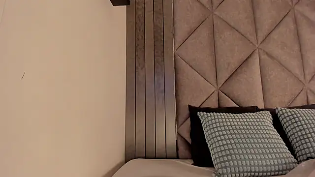 SabrinaSpell  online show from 02.16.26