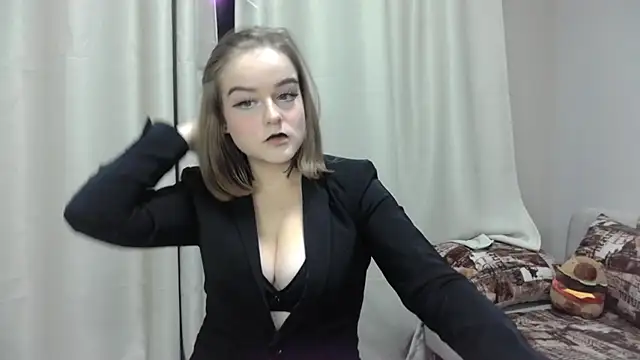 Snapshot of ELLY_REY chatting on 11.12.25 ELLY REY online show from 11.12.25