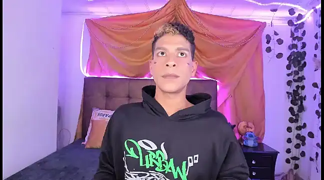 Ethan Boyy online show from 03.09.25