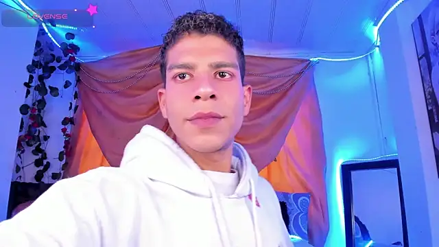 Ethan Boyy online show from 11.06.25